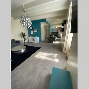 Jolie Maison En Plein Centre Du Hébergement de vacances